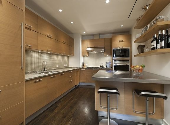 4th image of 77 E Walton St Unit 27E