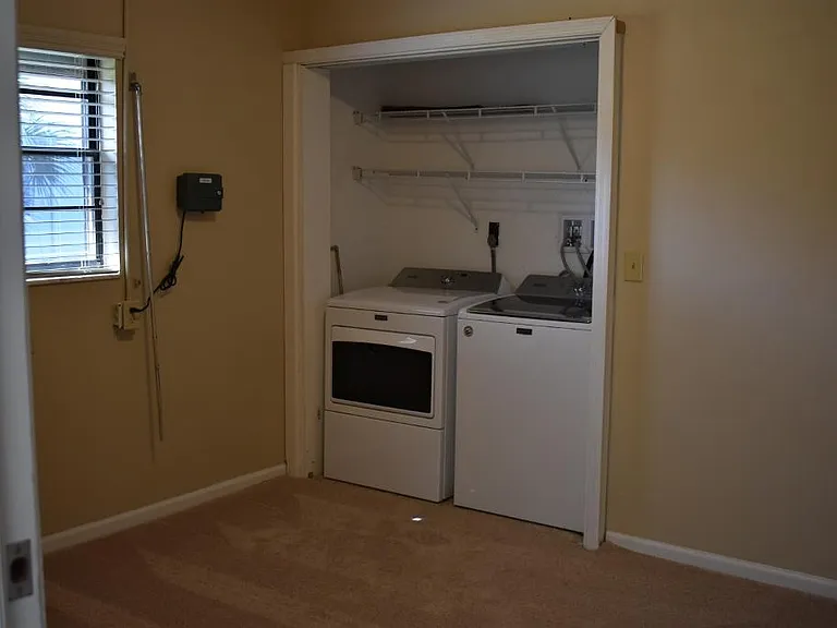 102 Wintersong Ln — Photo 21