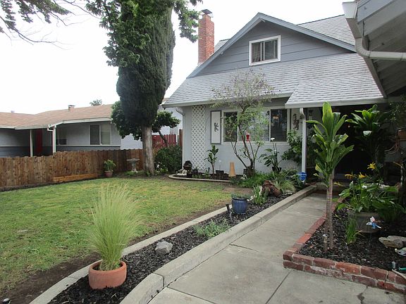 3rd image of 343 E Pacific Ave