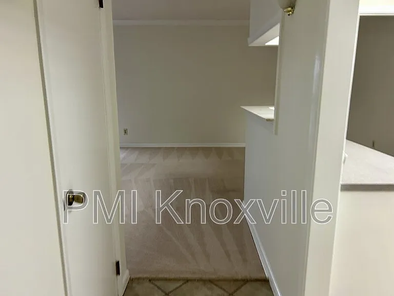 5709 Lyons View Pike #1206 — Photo 10