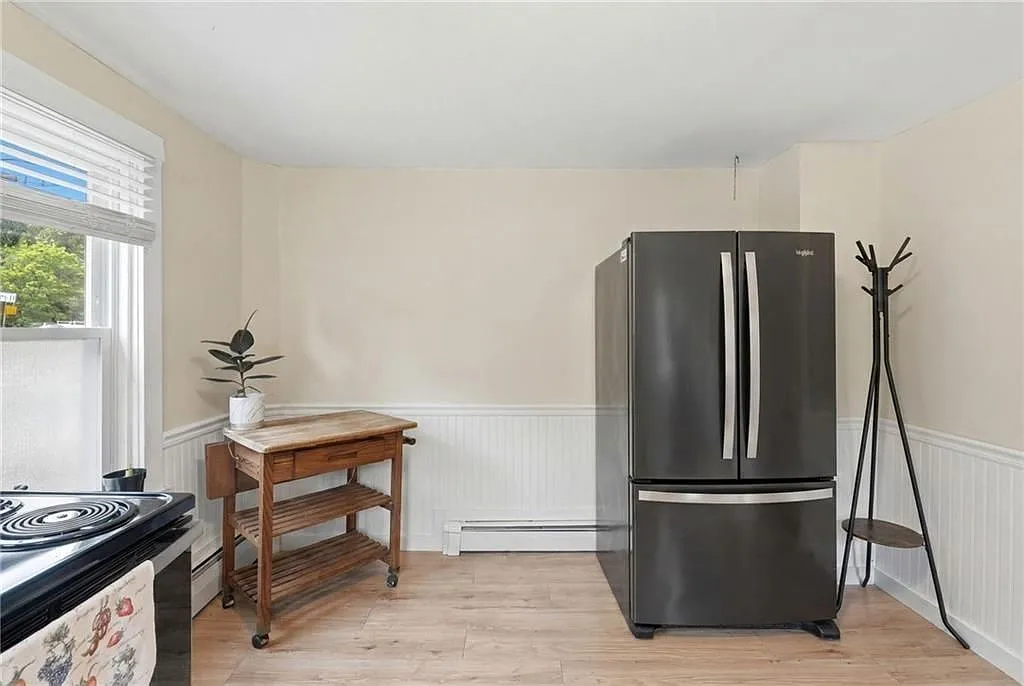 515 Davisville Rd — Photo 4