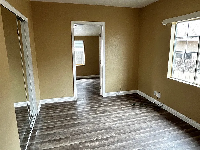 222 Alvarado St — Photo 5