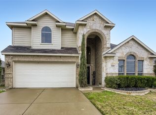 2015 Diamondback Dr, Forney, TX 75126