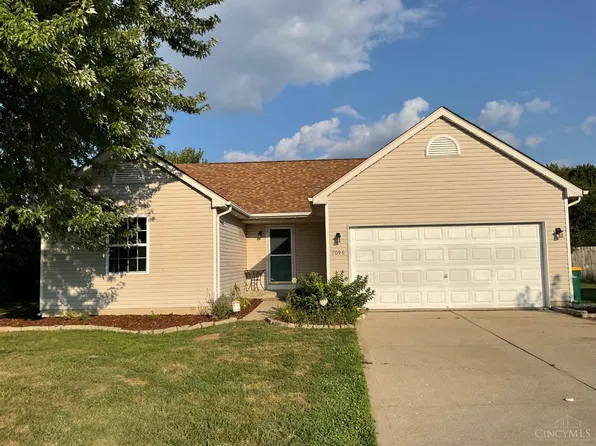 7096 Country Walk Dr, Franklin, OH 45005