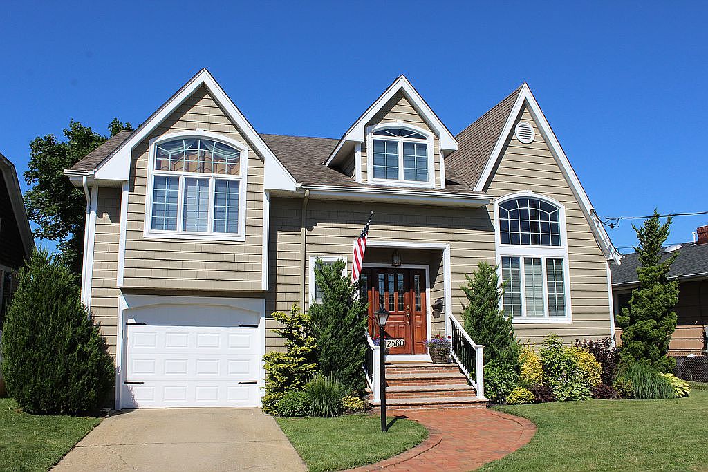 2580 Riverside Dr, Wantagh, NY 11793 Zillow