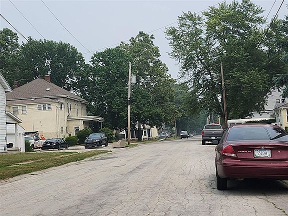 5th image of 111 W 17th St