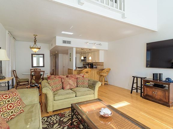 4th image of 4700 Gulf Blvd #1