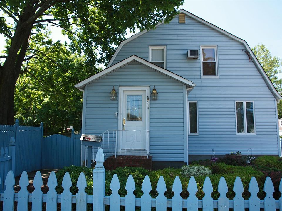 Welcome Home! 218 Eagle ave. West Hempstead, NY 11552