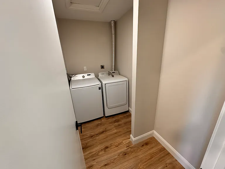 402 Harrison Pl — Photo 8