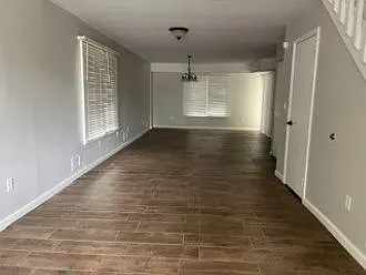 S Farmview Dr — Photo 3
