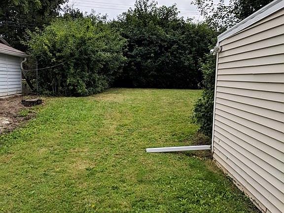 3rd image of 147 Gould Ave