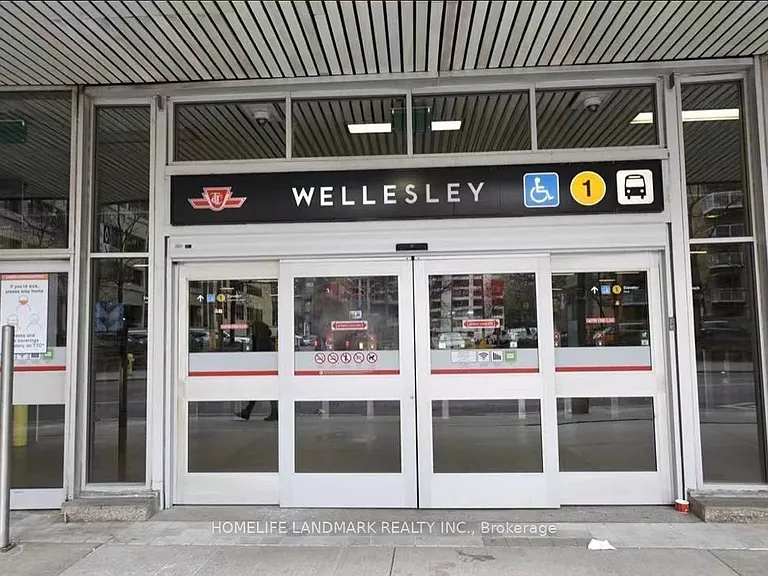 50 Wellesley St E #1501 — Photo 14