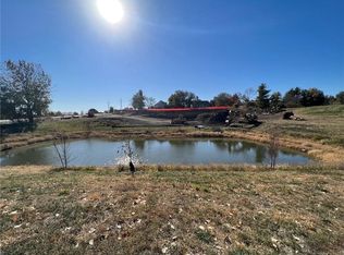 8066 NW 100th St, Johnston, IA 50131