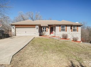 1 Rillington Ln, Bella Vista, AR 72714