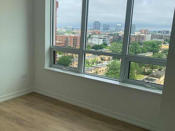 3rd image of 433 W Superior St #2503