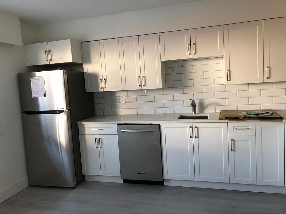 1st image of 9800 Glenacres Dr #207