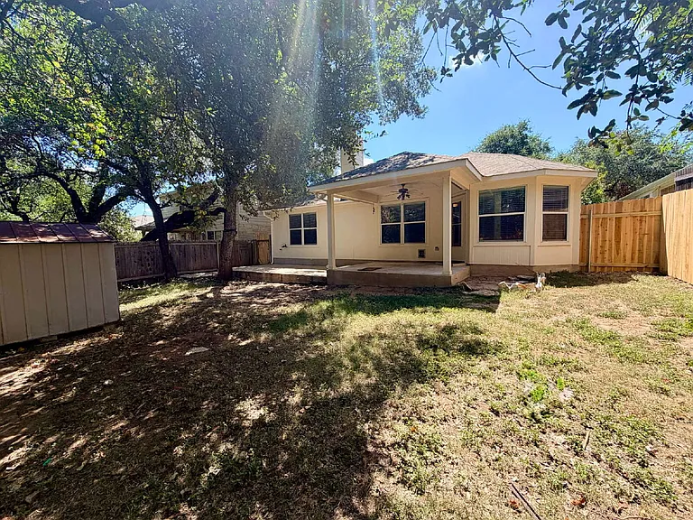 1517 Hawk Dr — Photo 23