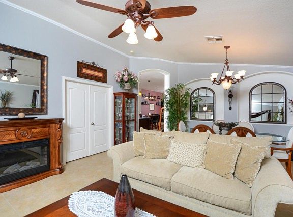 4th image of 3851 E Olive Ave