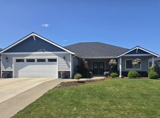 260 Pomeroy View Dr, Cave Junction, OR 97523