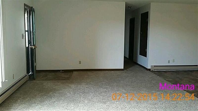 2nd image of 3216 Evans Ave