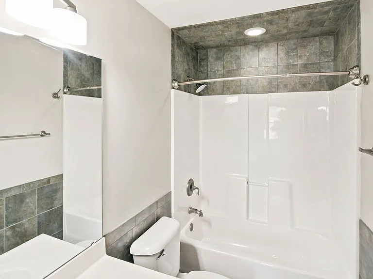 404 Willott Square Dr — Photo 14