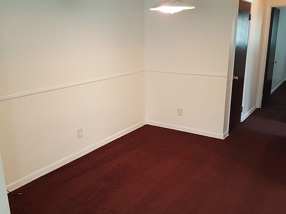 3rd image of 2449 Vera Ave APT 2