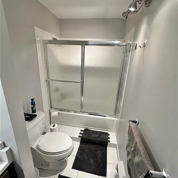 3 Capella St S — Photo 16