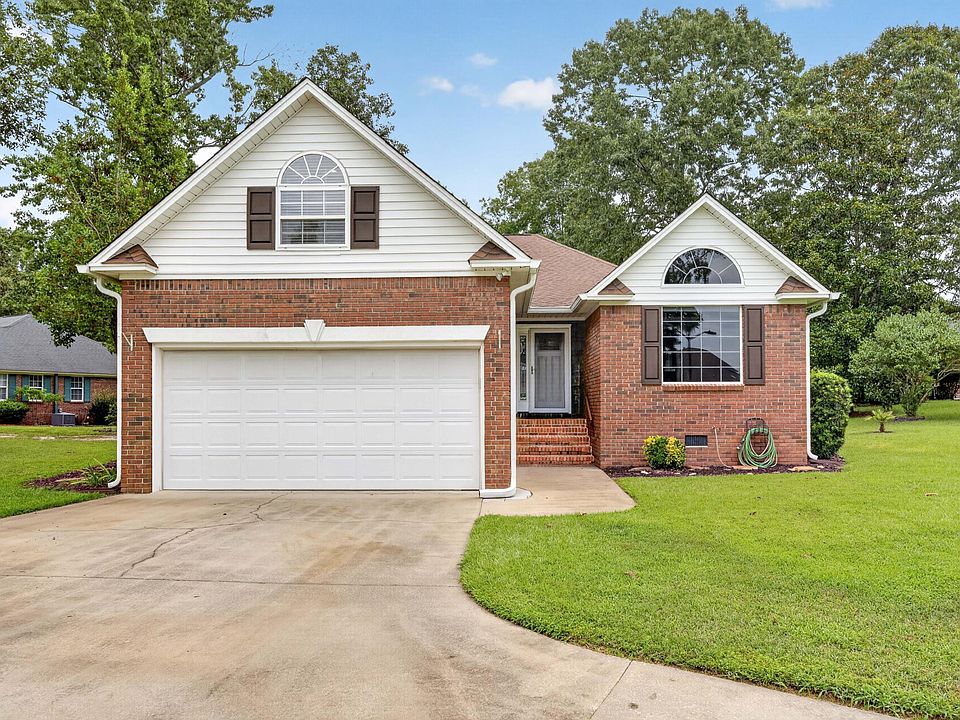 1st image of 18 Ridge Lake Dr