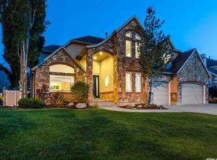 3040 E Granite Slope Ln, Sandy, UT 84092