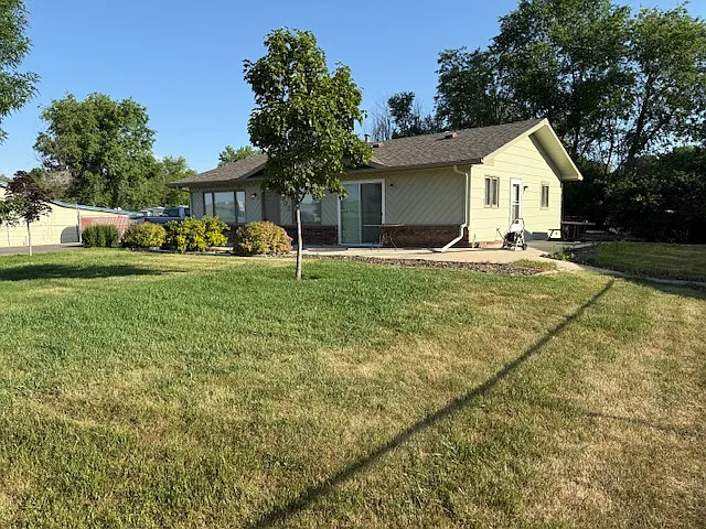 302 Box Elder Rd W — Photo 2