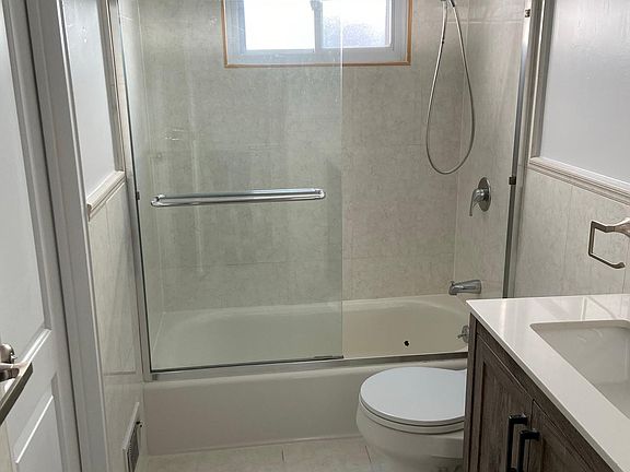 3rd image of 20642 46th Ave Floor 1