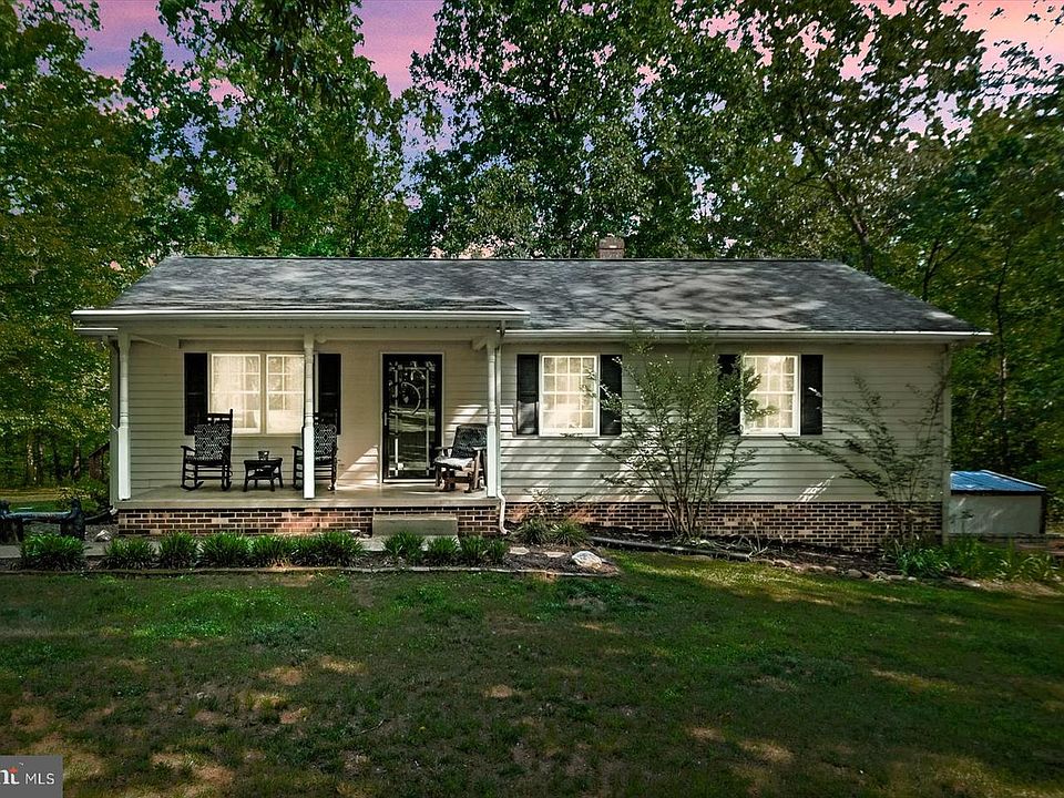 1st image of 804 Buggy Ln