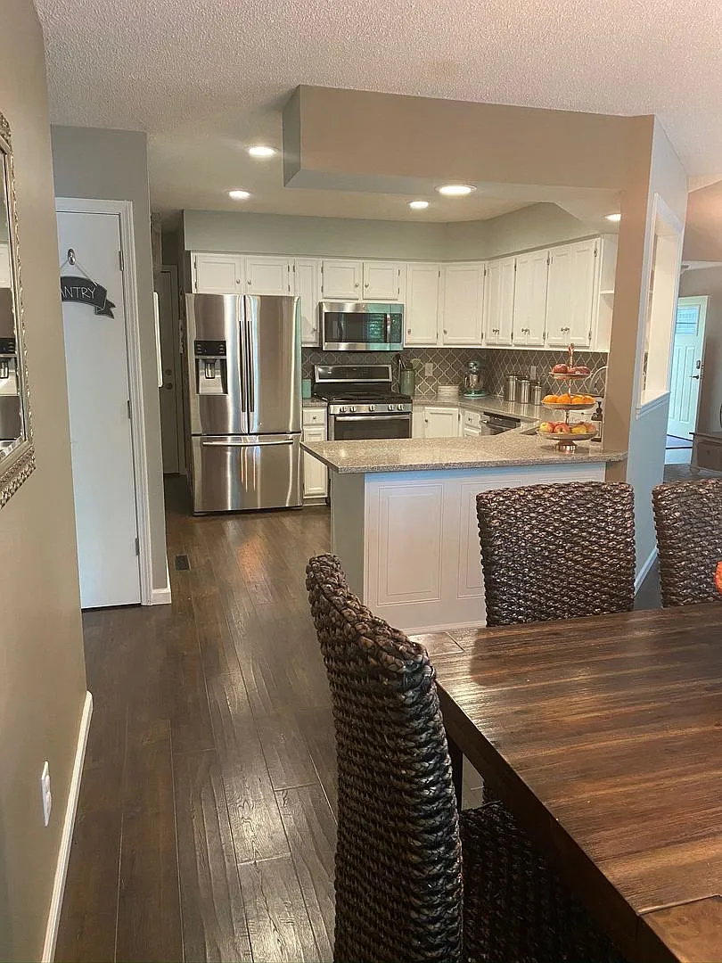 Fantastic Home On The West Side! Fenced Backyard! — Photo 4