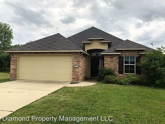 2nd image of 371 Gaston Ln
