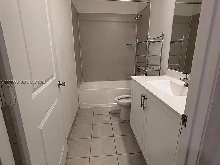 20964 NE 8th Ave — Photo 8