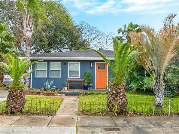 2405 Marietta St, Chalmette, LA 70043