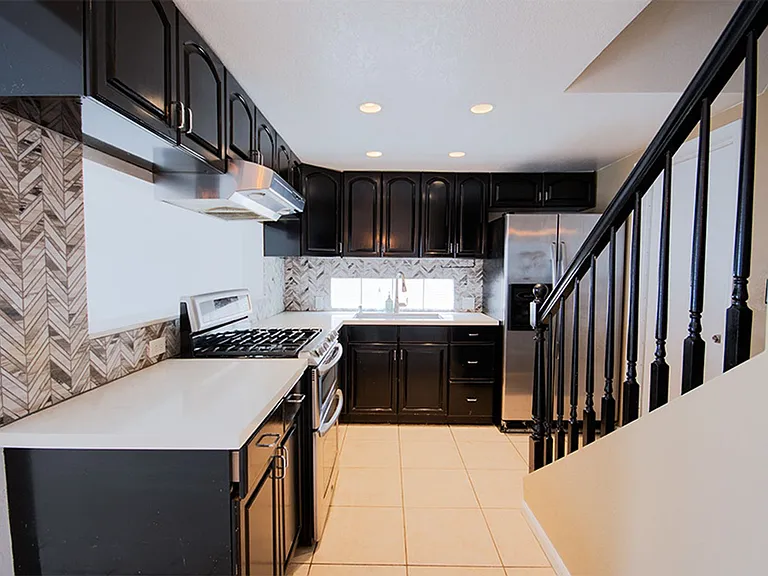 16821 Green Ln #B — Photo 10