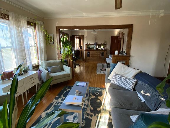 2nd image of 224 Penn Ave S #2