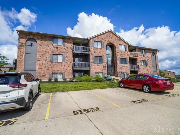 9507 Woodland Hills Dr, Hamilton, OH 45011