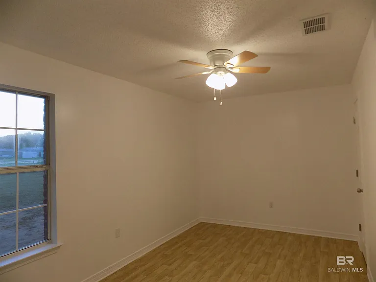 23266 Wilson Dr — Photo 10