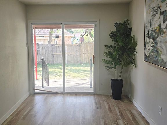 5th image of 1415 Gillette St