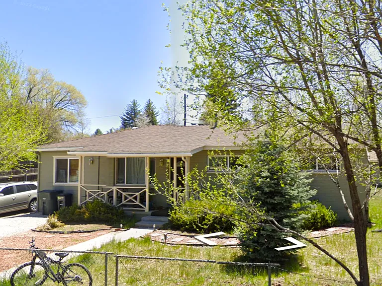 315 E Zuni Dr — Photo 1
