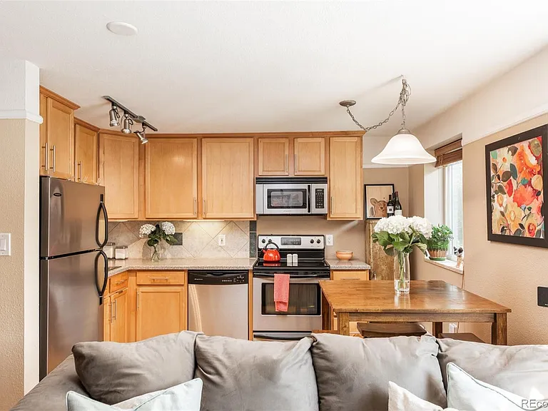 1419 Detroit St #20 — Photo 6