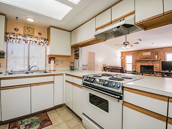 4th image of 1852 Stella Ct E