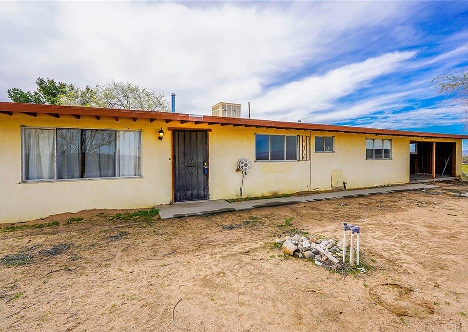 1st image of 13856 E Avenue G2