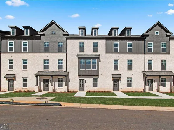 2608 Daybreak Ln, Newnan, GA 30265