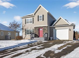 9 Hammond St, Moncton, NB E1A 6C4