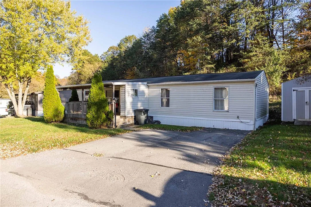 280 Valley View Dr photo 1