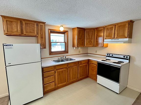 3rd image of 200 E Division St APT 2S
