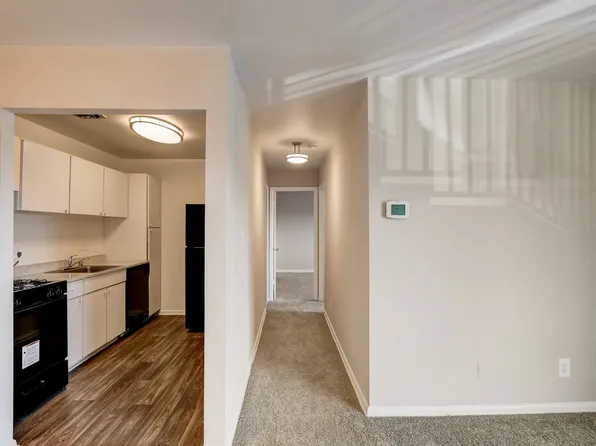 Hillsdale Manor Apartments